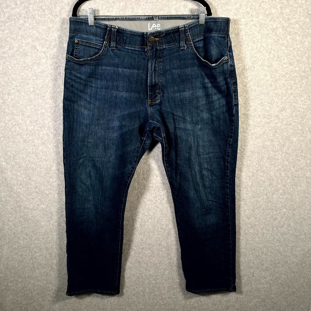 Lee Jeans Mens 38 Blue Denim Pockets Medium Wash Everyday Wear Straight Leg